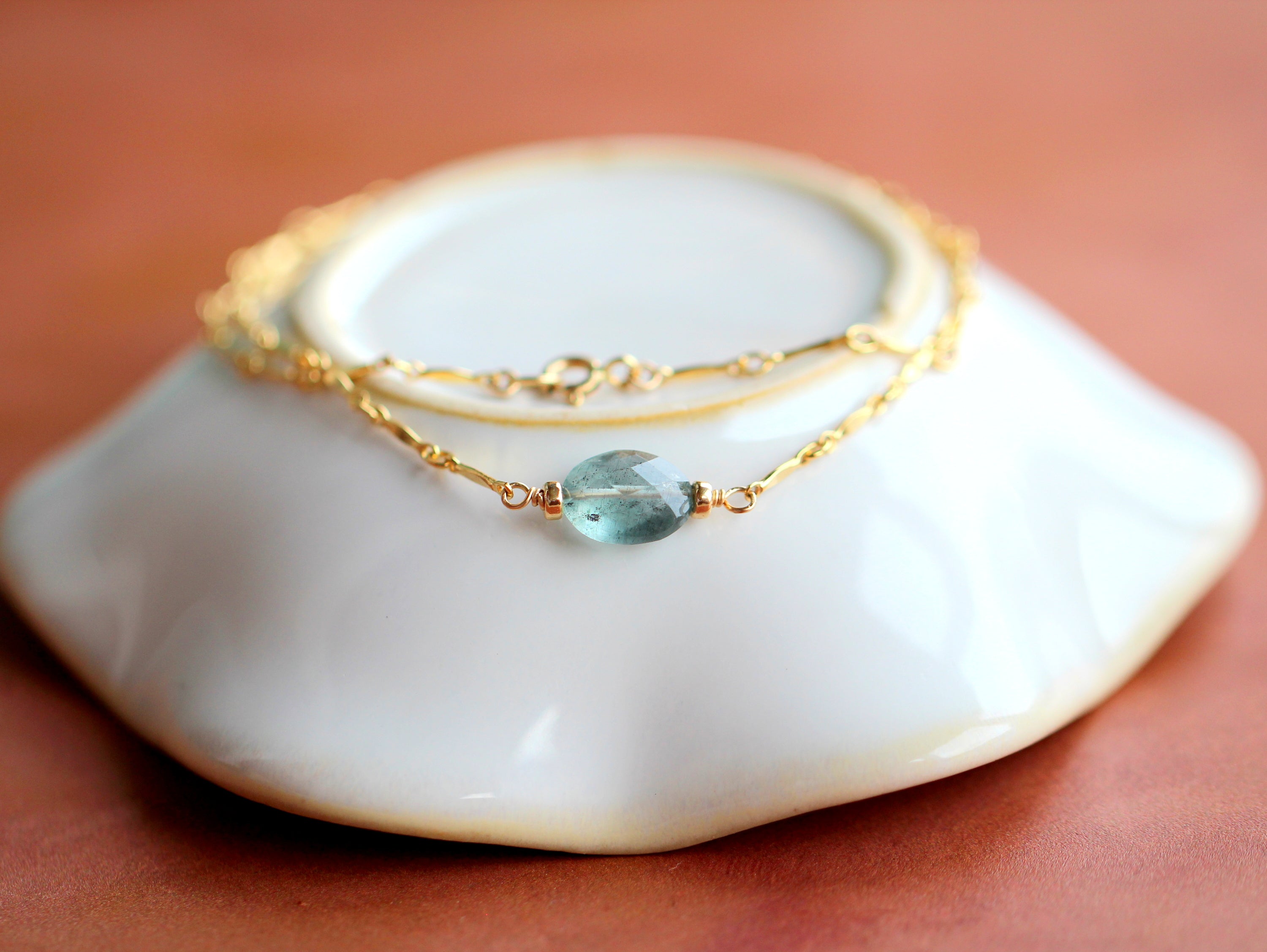 Pura Necklace