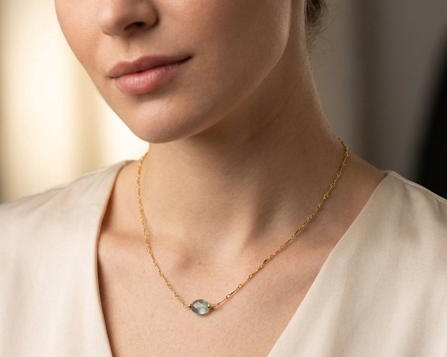 Pura Necklace